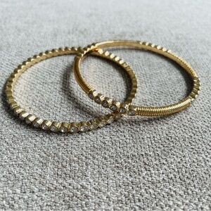Graziano Set of 2 Gold Tone Bangle Bracelets Clear Bezel Set Rhinestones Vintage